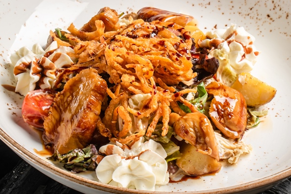 Салат с индейкой на гриле