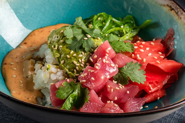 Поке с тунцом