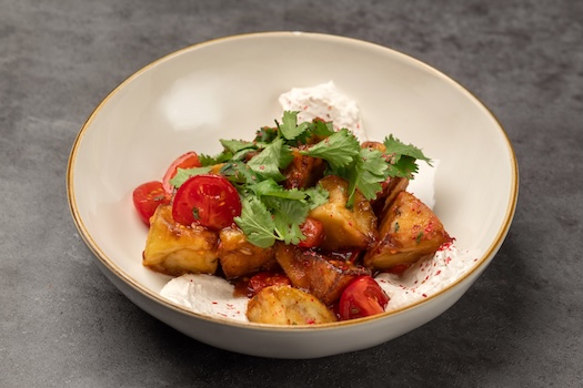 Салат с хрустящими баклажанами